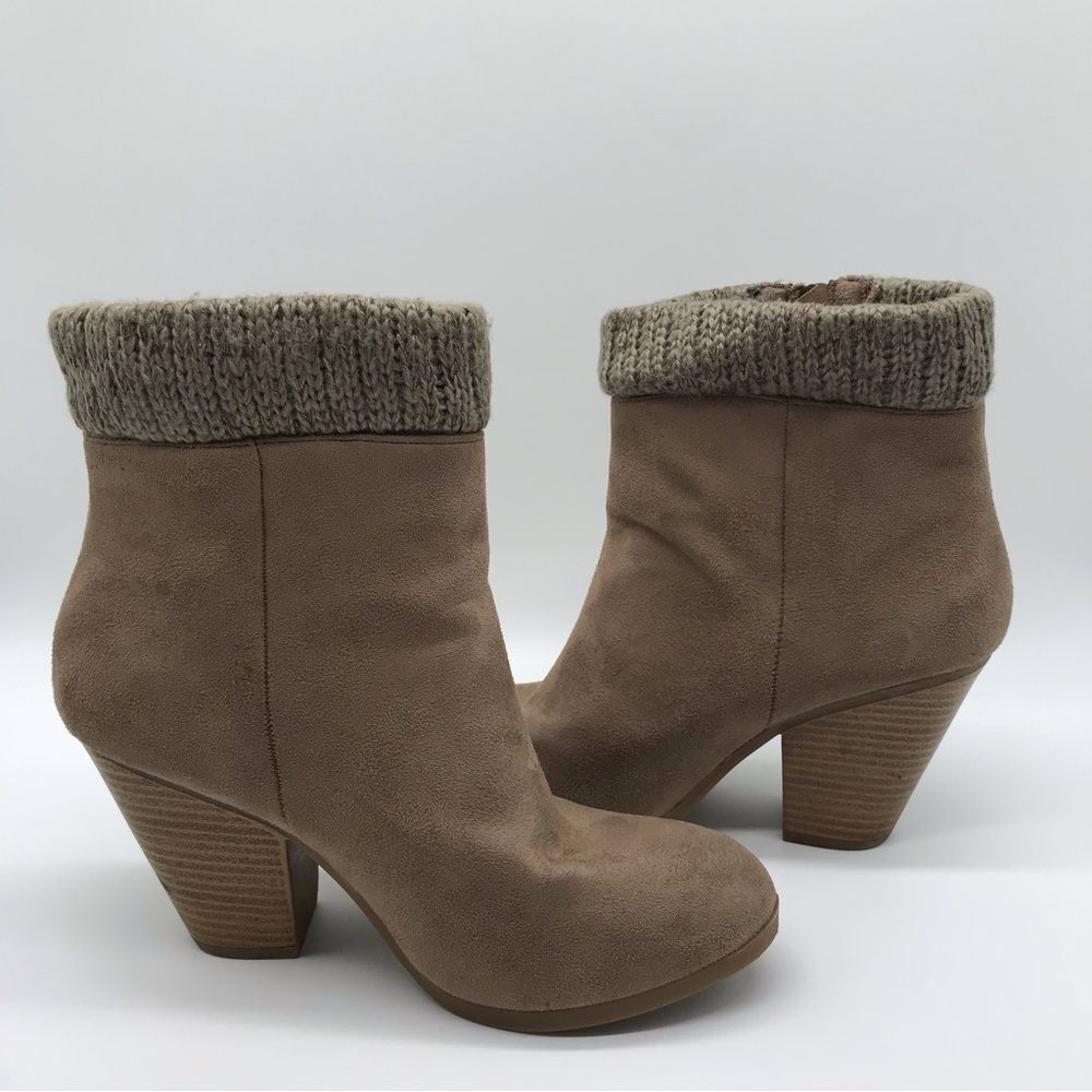 Shoe Dazzle Brown Tan Cuffed Chunky Heel Boots Neutral Warm Casual Womens Sz 7